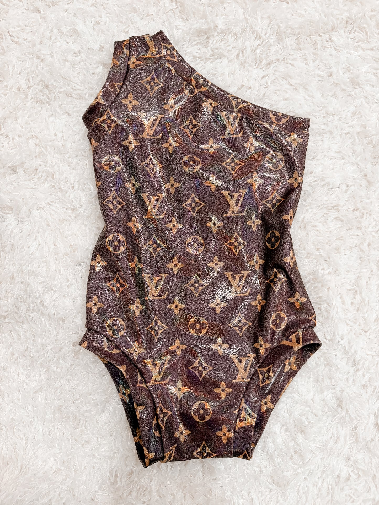 2T One shoulder Leo